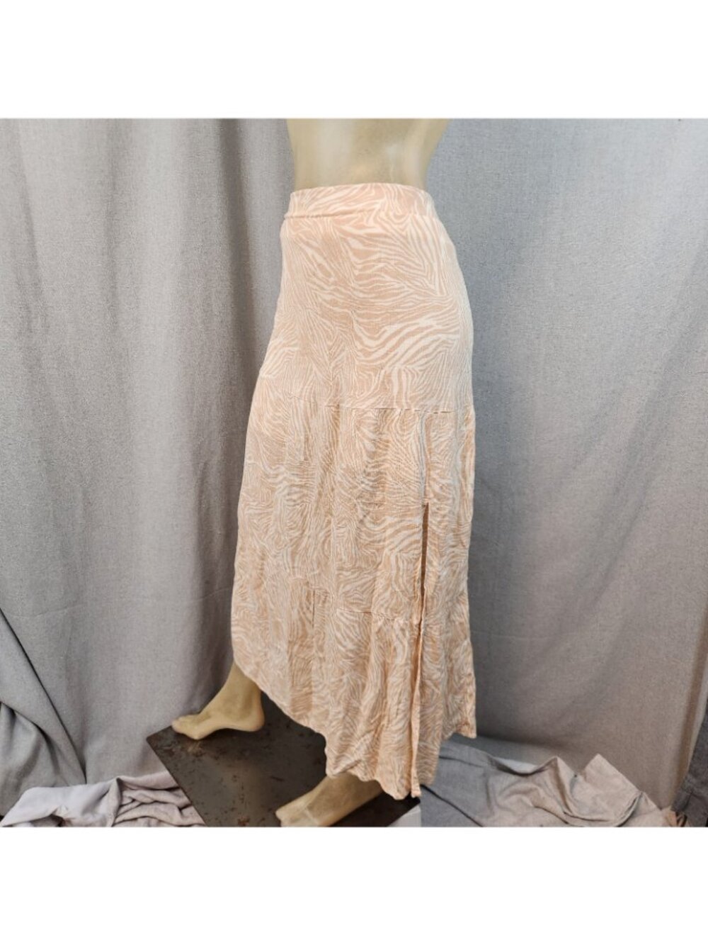 Nine West Beige White Zebra Print Peasant Maxi Skirt w Elastic Waist XL XLARGE - Picture 6 of 7